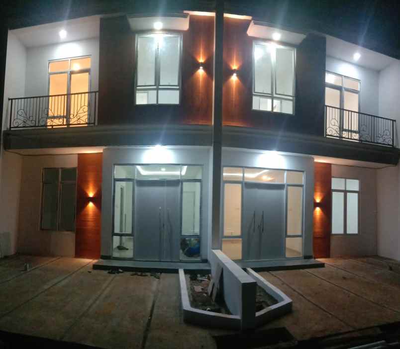 dijual rumah jl puspitek