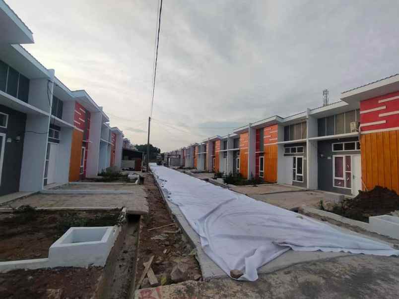 dijual rumah jl raya syeh nawawi al