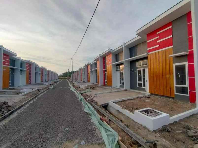 dijual rumah jl raya syeh nawawi al