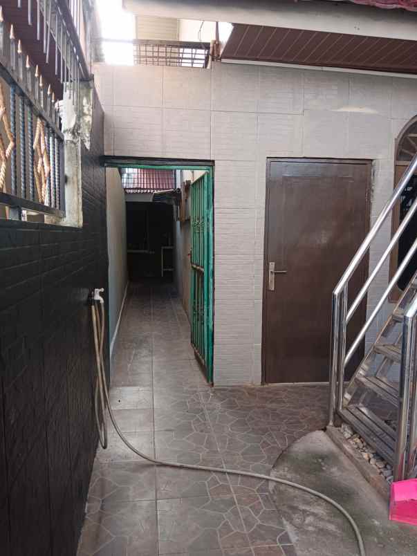 dijual rumah jl srikandi