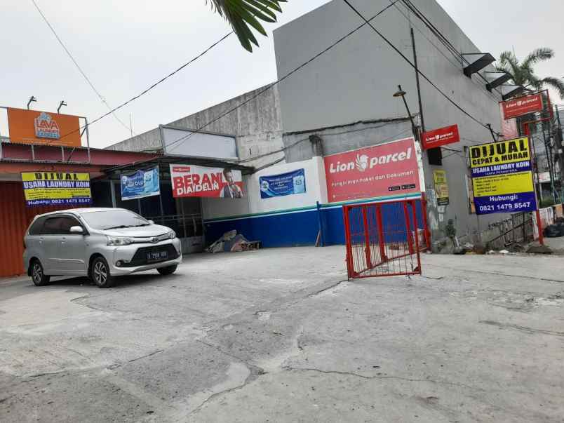 dijual rumah jl surya raya no 301 taman