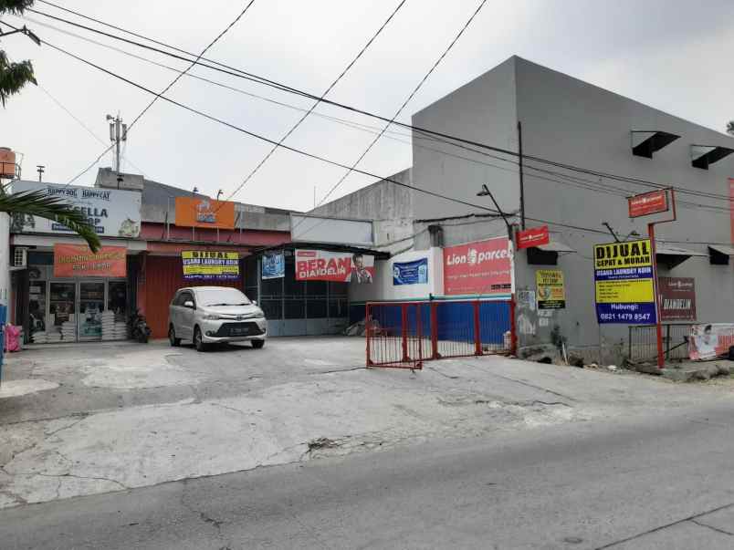 dijual rumah jl surya raya no 301 taman