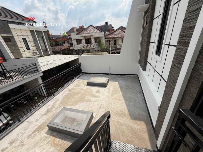 dijual rumah jl swadaya