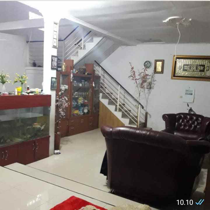 dijual rumah jl taman rahayu