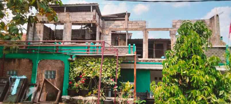 dijual rumah jl taman rahayu