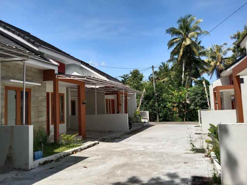 dijual rumah jl wates km 13 argosari