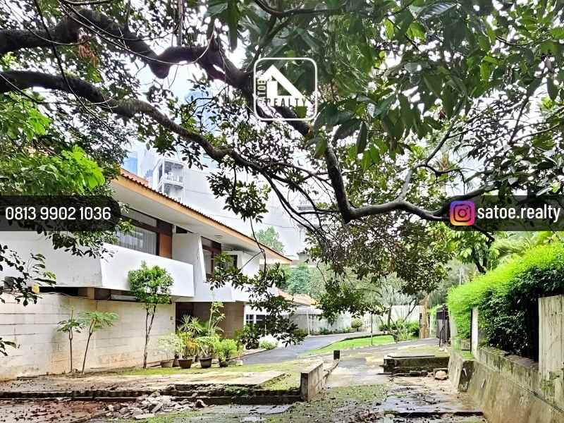 dijual rumah jl widya chandra senayan