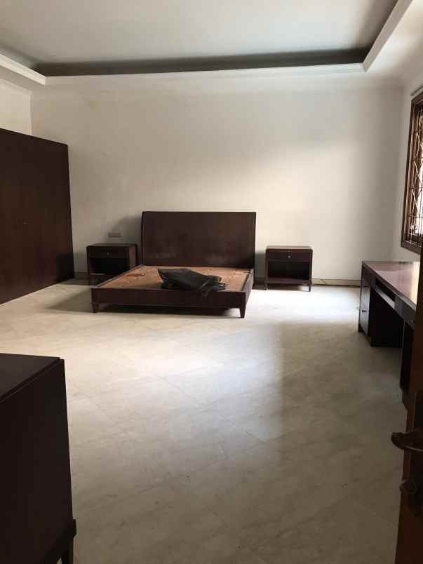 dijual rumah jl wijaya