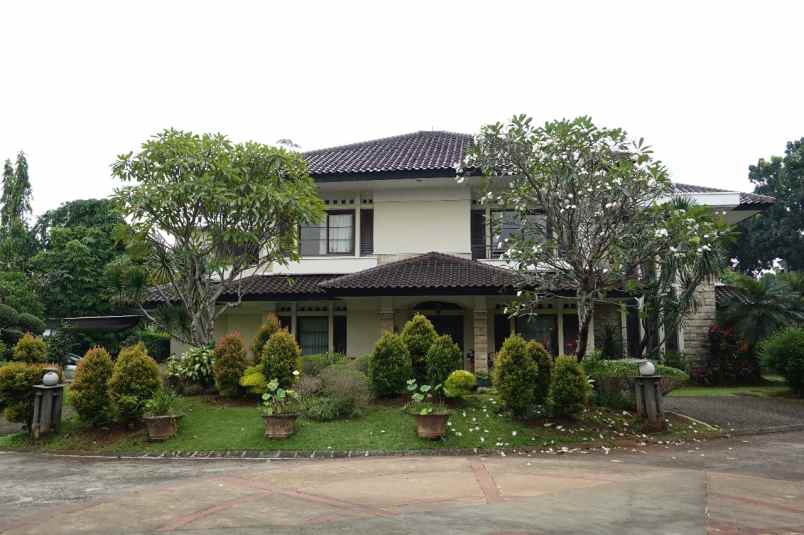 dijual rumah jln raya margasatwa jaksel