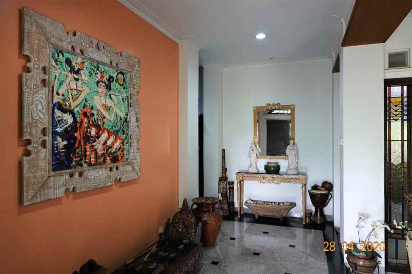 dijual rumah jln raya margasatwa jaksel