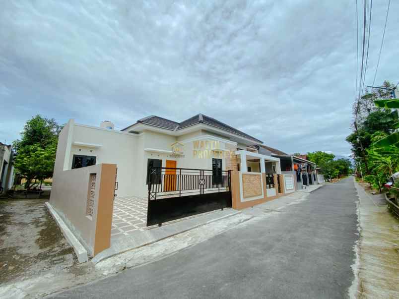 dijual rumah kalasan