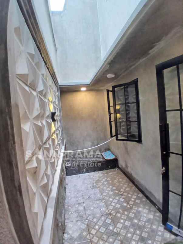 dijual rumah kalimulya