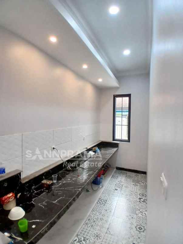 dijual rumah kalimulya