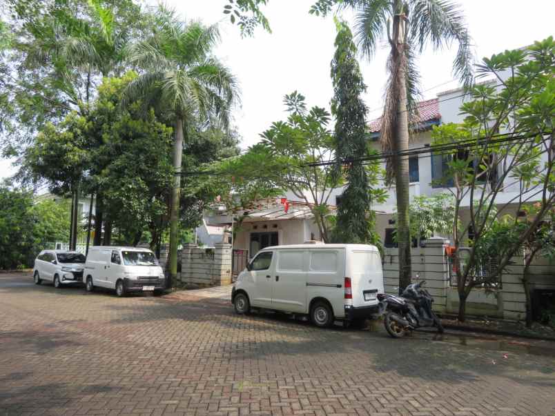 dijual rumah kav perumnas e 25 rt 001