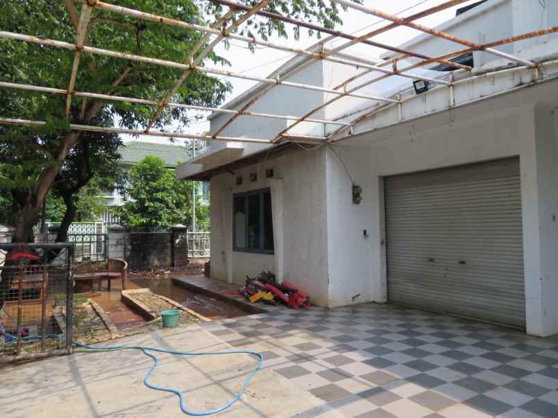 dijual rumah kav perumnas e 25 rt 001