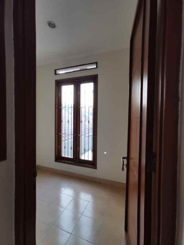 dijual rumah kebalen