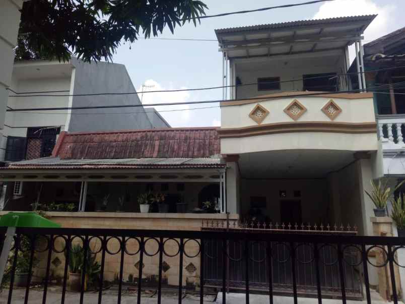 dijual rumah kelapa gading