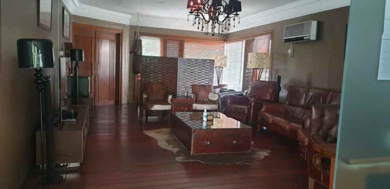 dijual rumah kemang