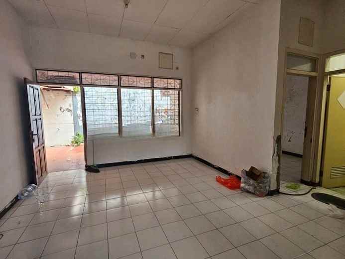 dijual rumah klampis semolo