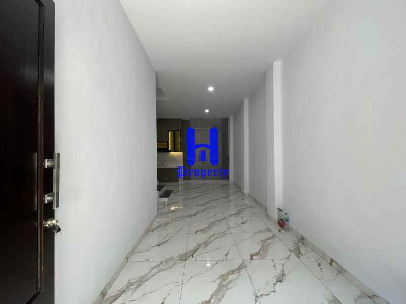 dijual rumah komplek icon estate jalan