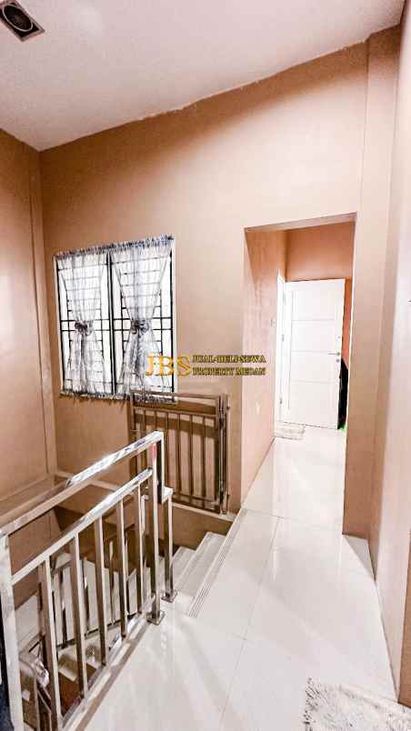 dijual rumah komplek menteng indah