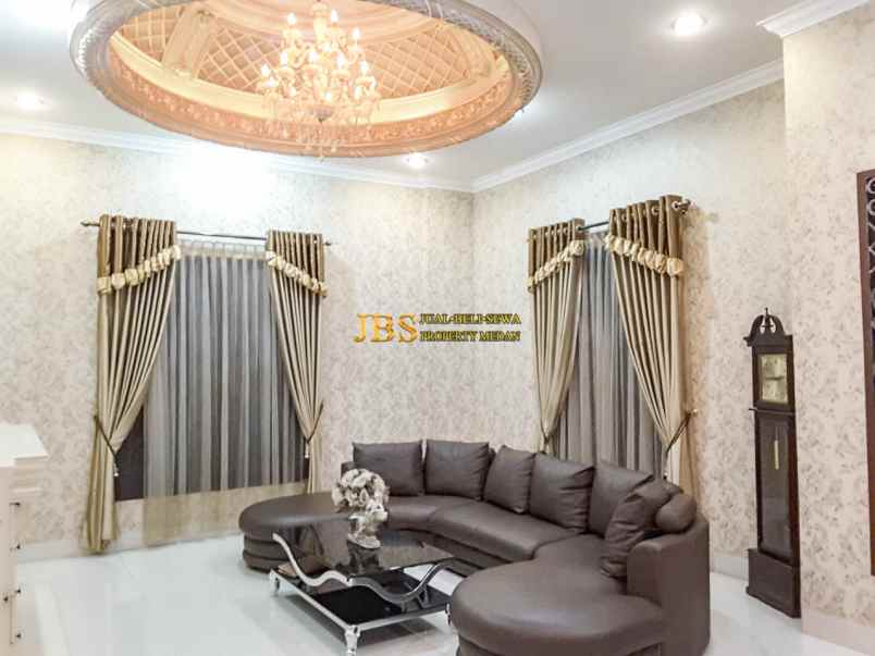 dijual rumah komplek mutiara residence