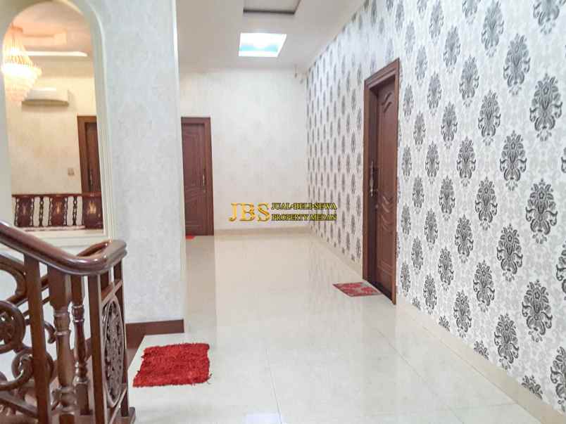 dijual rumah komplek mutiara residence