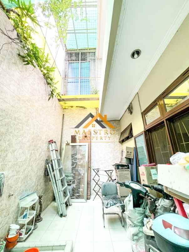 dijual rumah komplek villa makmur indah