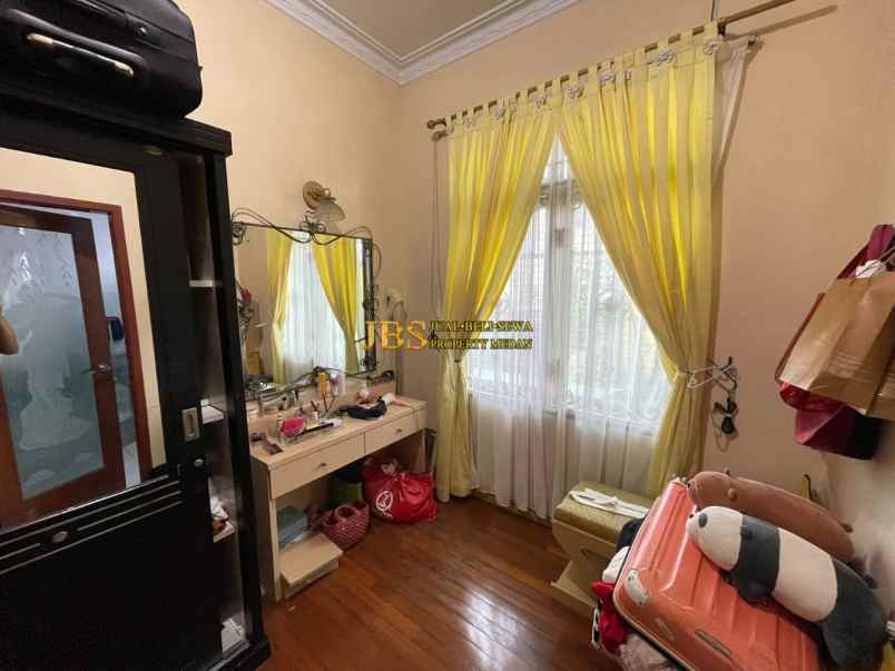 dijual rumah komplek villa makmur indah