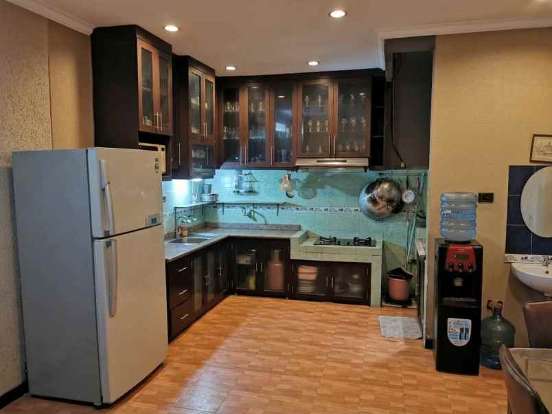 dijual rumah legenda wisata cibubur