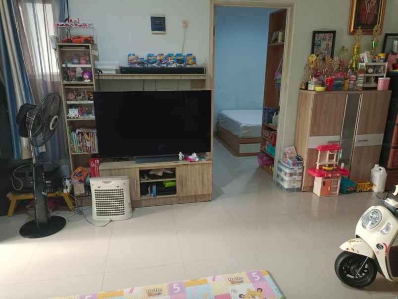 dijual rumah lln pkp ciracas jakarta timur