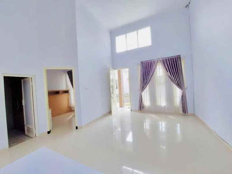 dijual rumah lokasi perumahan saxofone kota malang