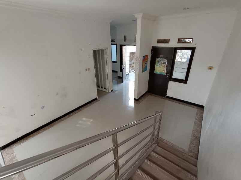dijual rumah lokasi villa bukit tidar kota malang