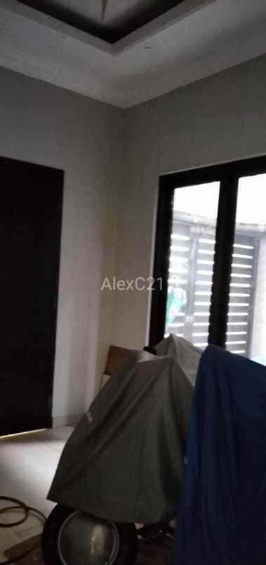 dijual rumah lux baru di pasar minggu jakarta selatan