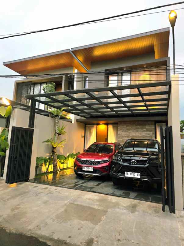 dijual rumah maguwoharjo