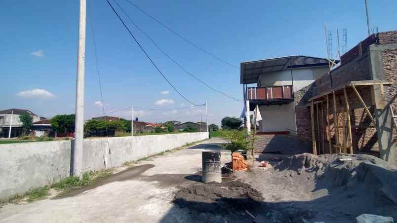 dijual rumah manang grogol sukoharjo