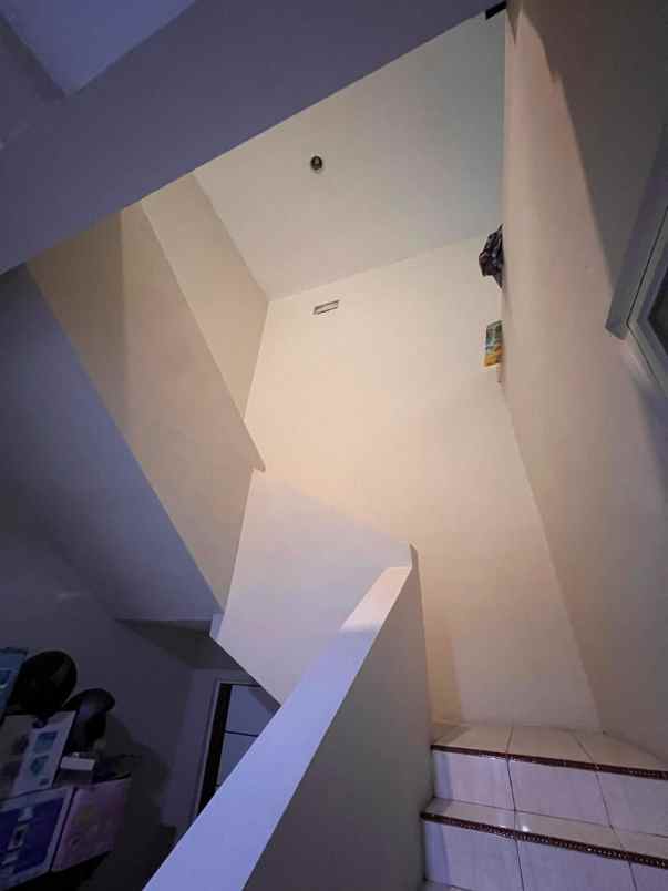 dijual rumah manukan