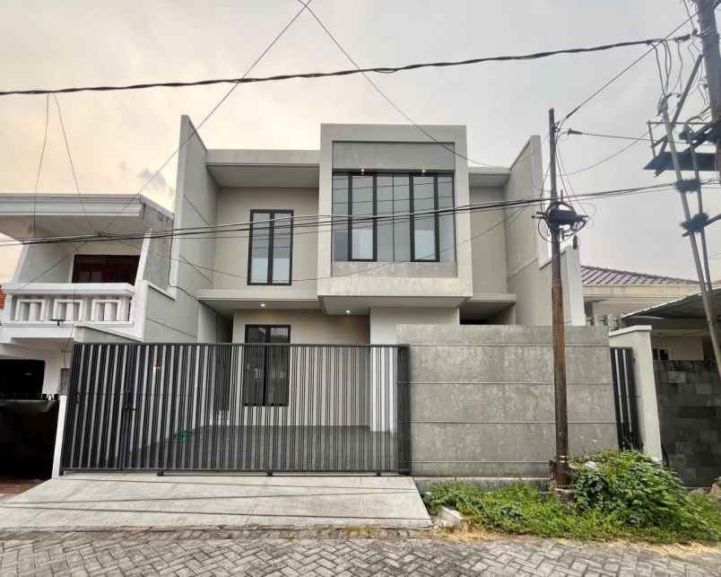 dijual rumah manyar tirtoasri
