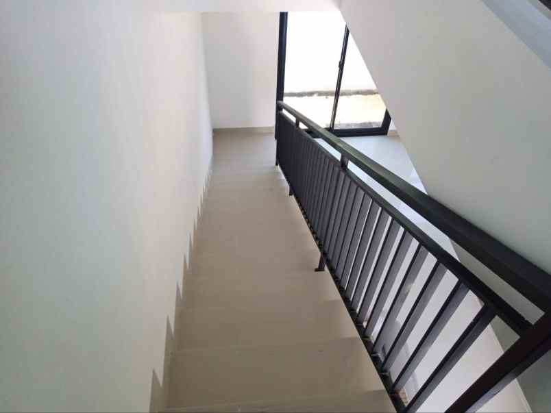 dijual rumah mariwati