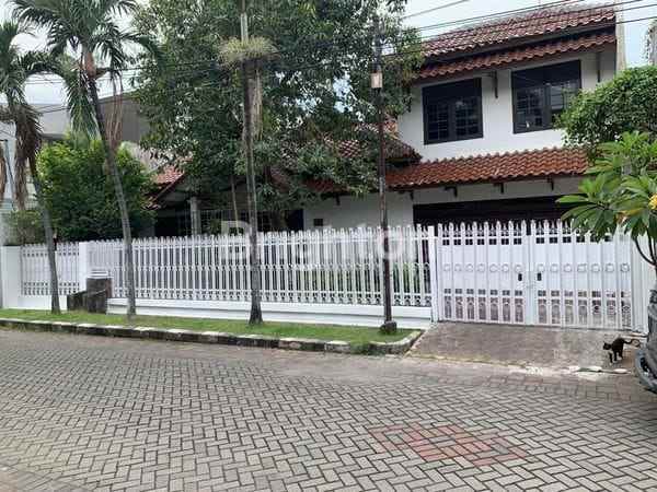 dijual rumah mayjend sungkono