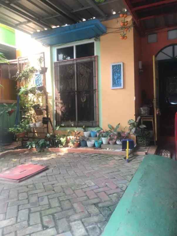 dijual rumah metland menteng cakung