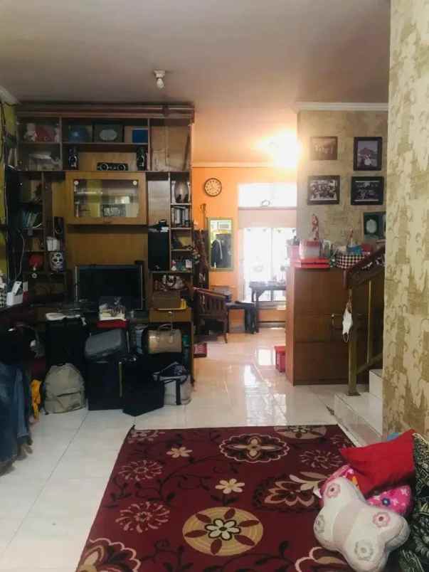 dijual rumah metland menteng cakung