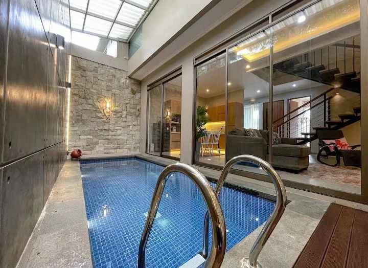 dijual rumah mewah di cigadung dago bandung