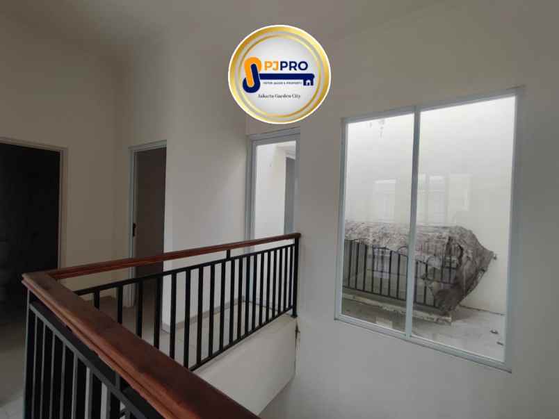 dijual rumah minimalis siaphuni di grand mahkota 1