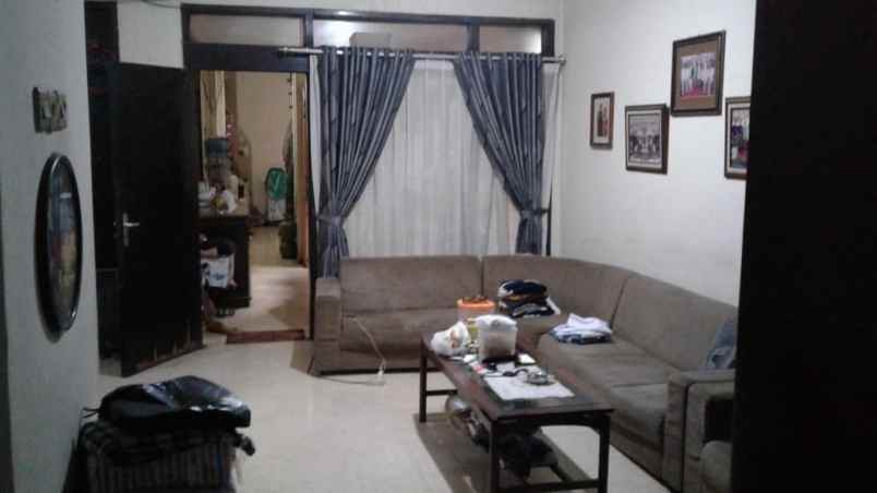 dijual rumah mochtoha bkr soekarnohatta