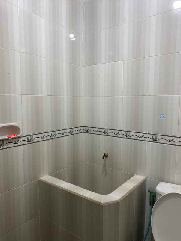 dijual rumah mulyosari