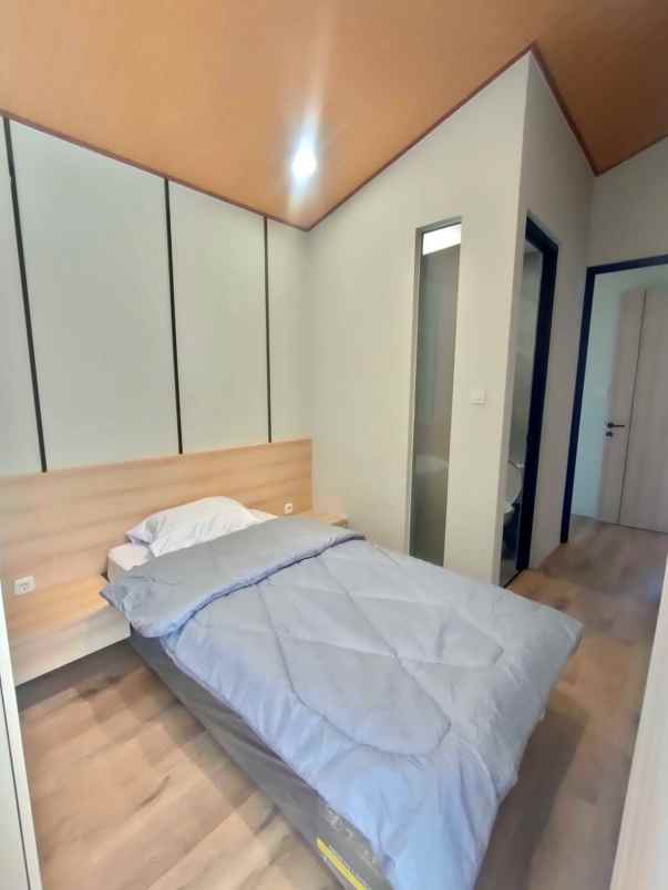 dijual rumah mulyosari