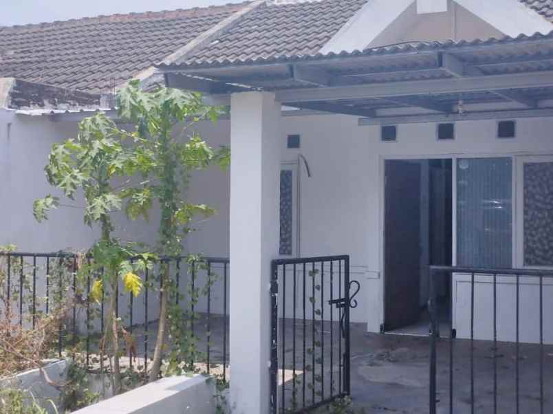 dijual rumah murah di perum puri indah sidoarjo kota