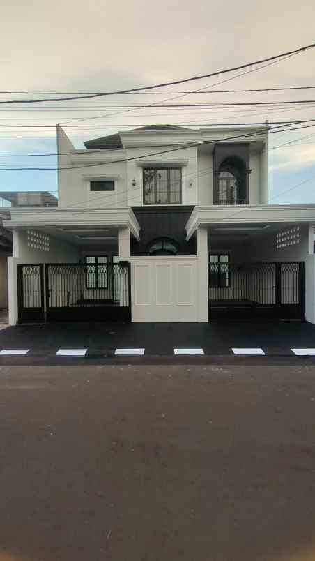 dijual rumah nusaloka bsd city