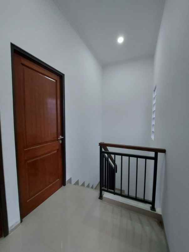 dijual rumah pamulang